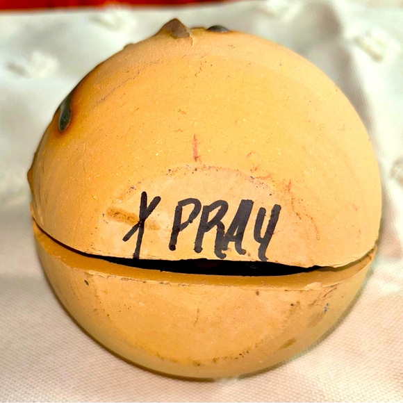 Handmade Art Pottery - Holly & Berry Christmas Bell- Rare - Picture 9 of 9